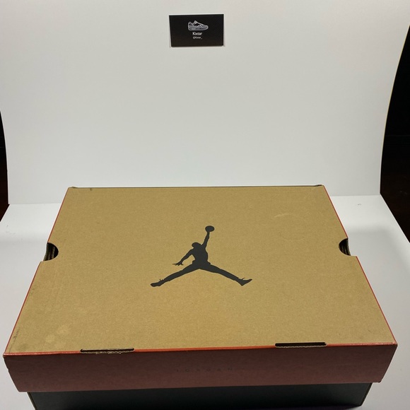 Authentic: Yes
Shoe condition:9/0
Box: Yes
Box Condition: 9/10
Size:10
Price:400 - Picture 6 of 15